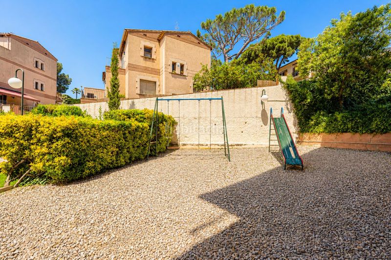 Foto 9ba4c890-db93-4383-bdcc-fba152102eb7. Apartament amb aparcament piscina a Fenals Platja d´Aro
