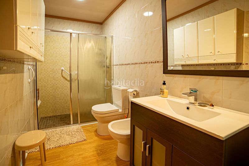 Foto 0b9e5277-32dd-4dc0-b5fb-c366886be9b1. Casa adossada amb aparcament a Domeny Girona