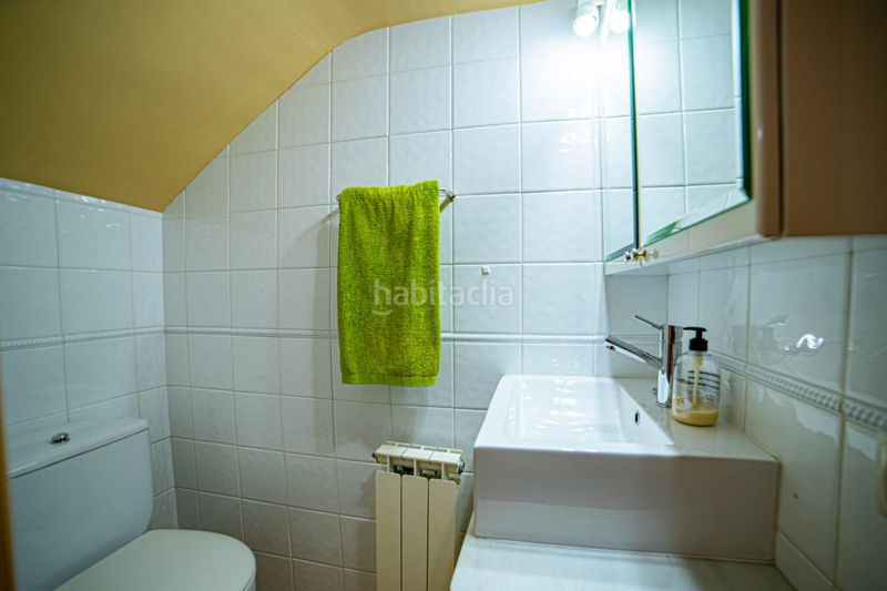 Foto 4f7885fd-9b8d-4350-8f41-0903961529a9. Casa adossada amb aparcament a Domeny Girona