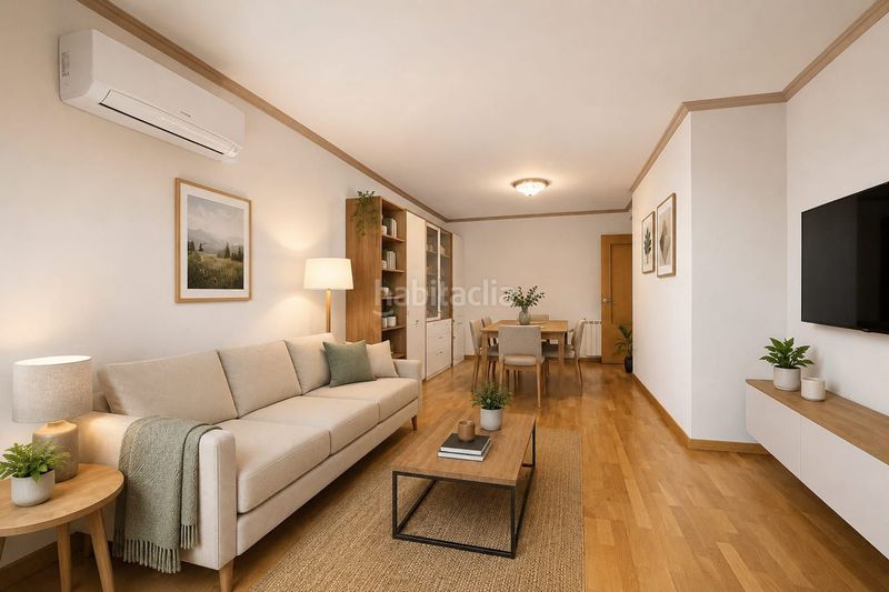 Foto 5fbebf88-a4e3-4ba9-81e1-b1c90cf2dcdf. Casa adossada amb aparcament a Domeny Girona