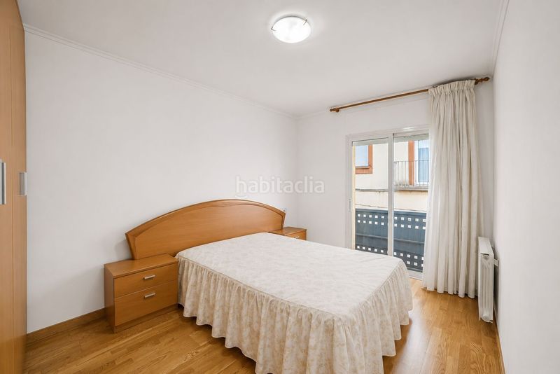 Foto c12c2660-cca2-4233-9110-40df5503b951. Casa adossada amb aparcament a Domeny Girona