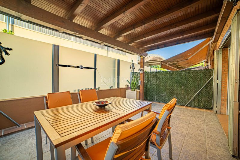 Foto c1e7c755-fd6c-4579-8faf-e1efd8b5b540. Casa adossada amb aparcament a Domeny Girona