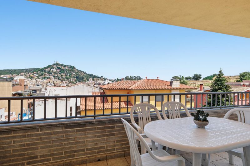 Foto bd455797-e62a-4ffd-8b32-d8e5ddb0287d. Chalet avec parking dans Centre Blanes