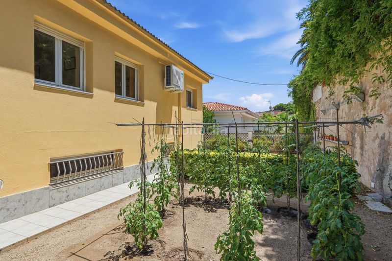 Foto d6a3c202-34c3-4c2b-ad12-9888c4985901. Chalet avec parking dans Centre Blanes