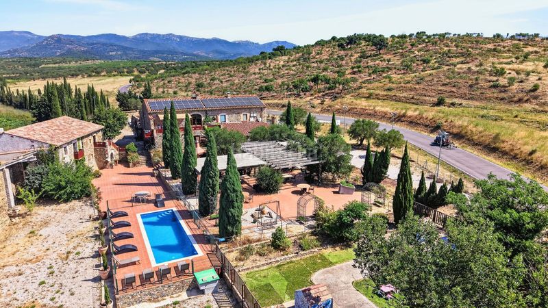 Foto 7e644fd1-e116-4c8d-93aa-62d6633fb83d. Xalet amb aparcament piscina a Mollet de Peralada