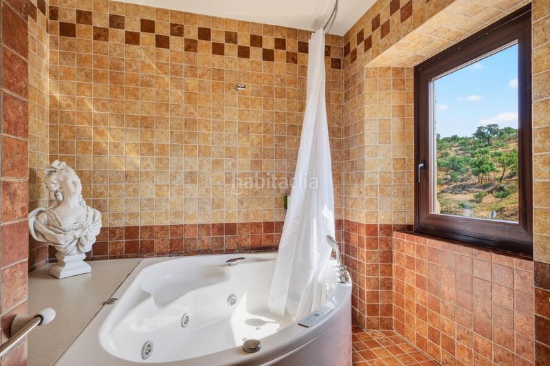 Foto dda837e7-2f48-4070-bc7b-a3285fe9f399. Xalet amb aparcament piscina a Mollet de Peralada