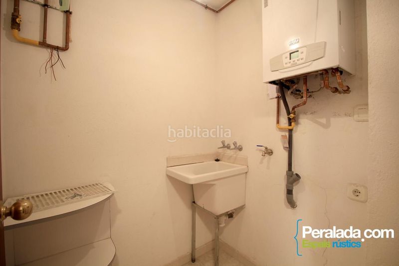 Foto b771df6c-ae2c-49c8-95ae-ab7ce58b9c50. Apartament a Banyoles