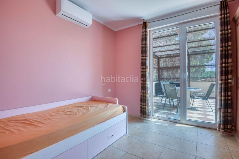 Foto fd5c555d-e759-4250-ae4c-52e266c3aa39. Masia a platja de Pals Pals