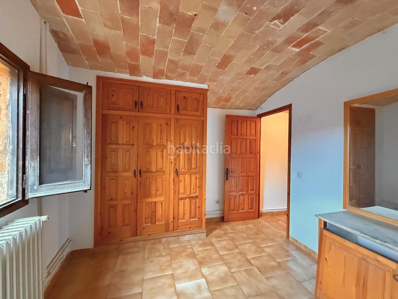 Foto f4f013e8-6c11-4c7f-8b02-ef0ccfdcaccd. Casa pareada casa de pueblo la bisbal en Bisbal d´Empordà (La)