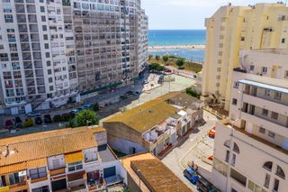 Reihenhaus  Carrer muga-a. Casa adosada con patio en castelló dempúries