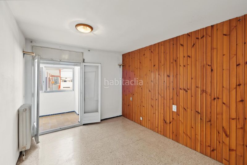 Foto 2557a7f8-cdcb-444d-a87c-faf80d1fda2b. Apartament amb aparcament a Centre Figueres