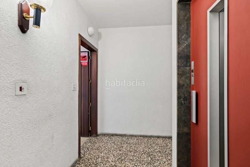Foto 2bcf9449-e12e-49b0-a967-1b2c0b879397. Apartament amb aparcament a Centre Figueres