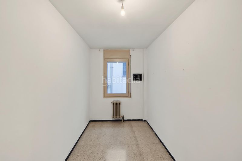 Foto 396559e5-f881-4706-828b-c59efb401a73. Apartament amb aparcament a Centre Figueres
