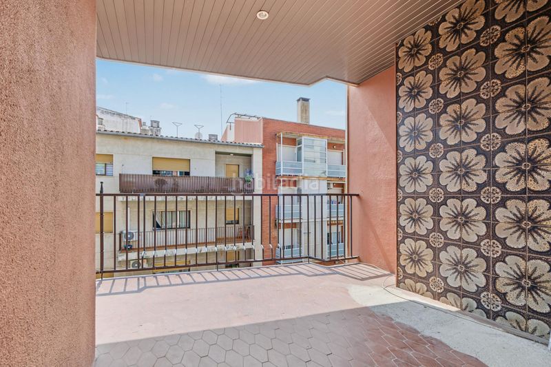 Foto 6e7c4919-feb4-4830-956f-d0c2b3c7a769. Apartament amb aparcament a Centre Figueres