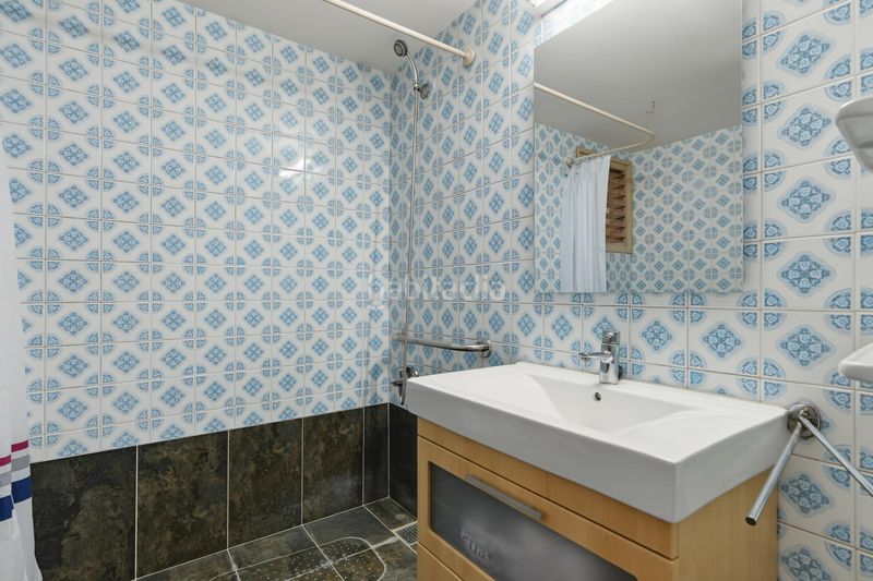 Foto 90ef8fb0-2b3c-45f7-8203-ef31bd71b01a. Apartament amb aparcament a Centre Figueres