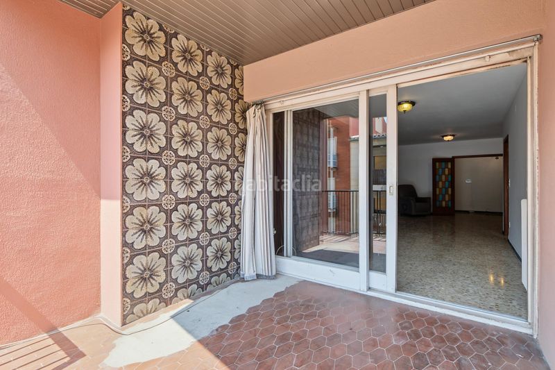 Foto 9c3a5835-c1a7-41e2-a91c-405f21373e86. Apartament amb aparcament a Centre Figueres