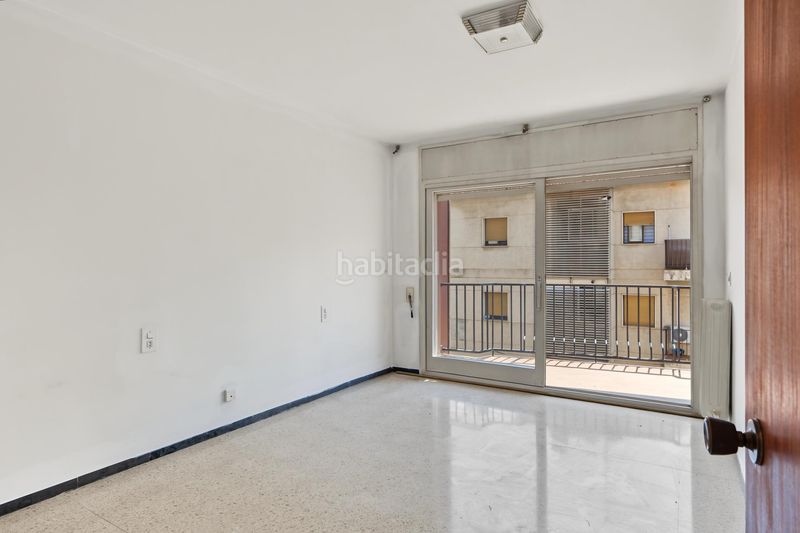 Foto a9eea4c6-f6d6-4718-b679-4da3c208c56a. Apartament amb aparcament a Centre Figueres