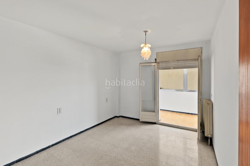 Foto ee3675f6-1778-476a-ad64-6885305764e3. Apartament amb aparcament a Centre Figueres