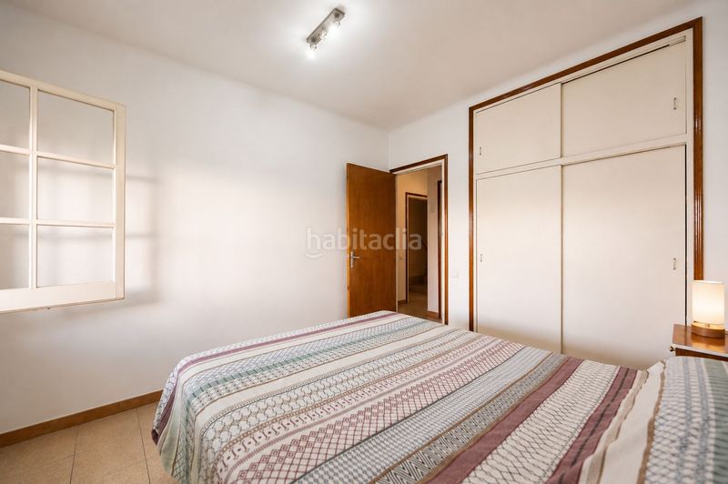 Foto dc697ee0-05e0-4a3b-942e-cd618573c633. Casa adossada a Barri Vell Salt