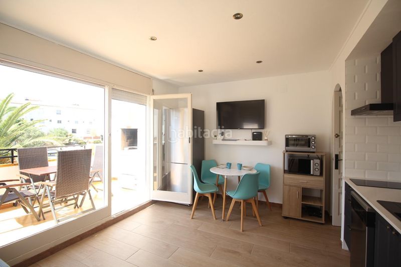 Foto 417ddfe2-f6e1-4067-8a3b-05d2ca06bc69. Apartament amb piscina a Puig Rom-Canyelles-Almadrava Roses