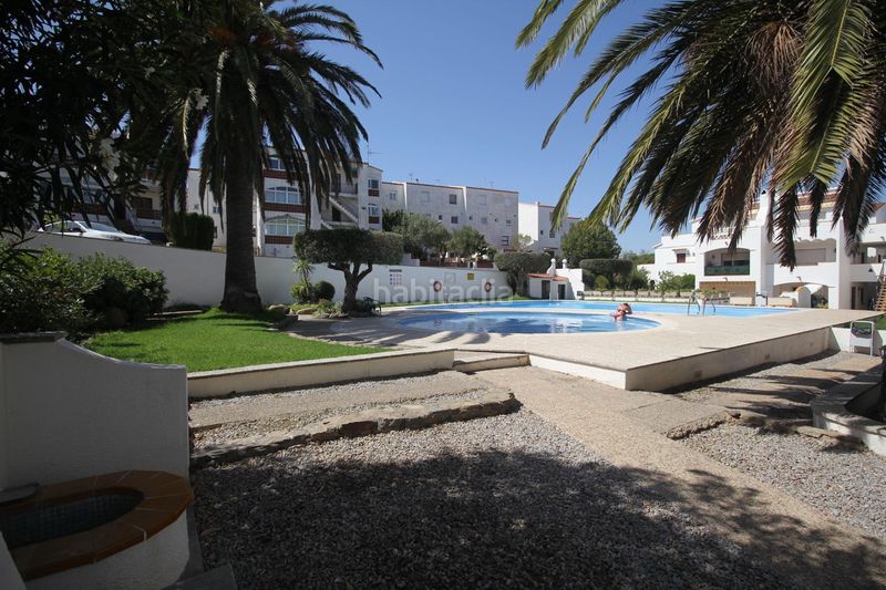 Foto b1bd64c5-29a2-4a8f-a241-0d577b903e37. Apartament amb piscina a Puig Rom-Canyelles-Almadrava Roses