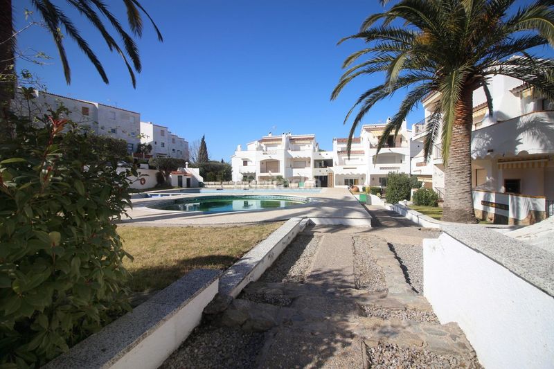 Foto b9d06394-e1f3-40df-b304-e4966b272d85. Apartament amb piscina a Puig Rom-Canyelles-Almadrava Roses
