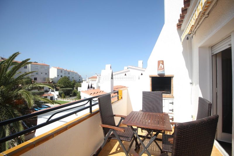 Foto c56ceeb9-d5dd-4b54-9bdc-49440553f1f8. Apartament amb piscina a Puig Rom-Canyelles-Almadrava Roses