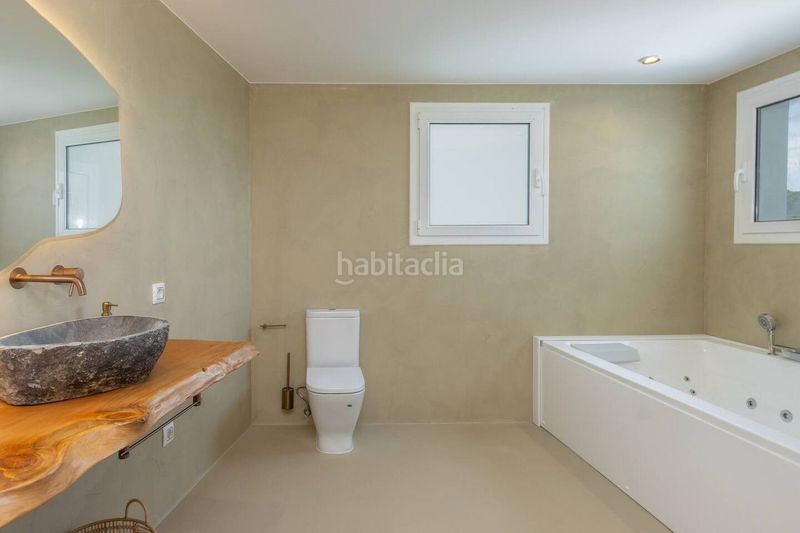 Foto 4d8bd277-ab4d-4403-9d30-5ac98a4fe6f3. Chalet in Roca Grossa Lloret de Mar
