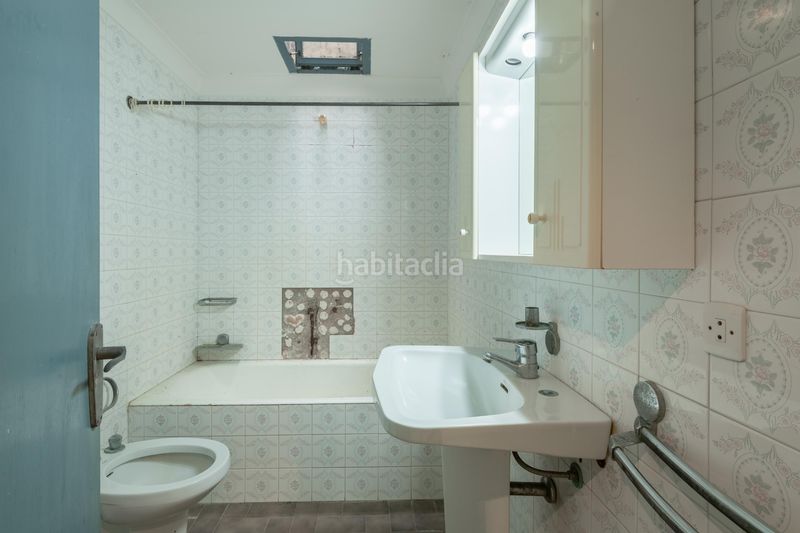 Foto aebadaa8-2eef-4110-af72-3ca49f979f26. Xalet amb aparcament a Aiguaviva