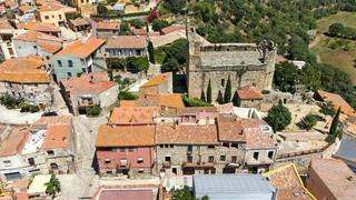 Xalet  Carrer espolla, 39. Casa de poble a lempordà