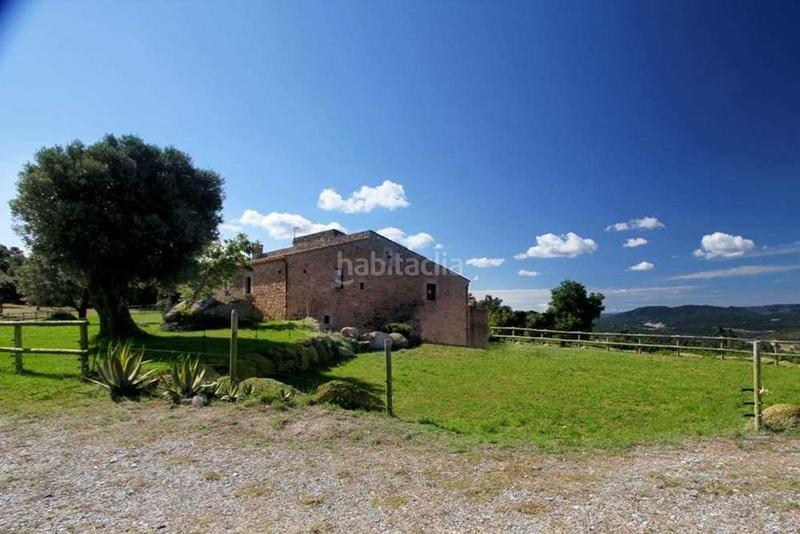 Foto 5cb6d54f-bbf2-4ec3-841b-021664f14852. Casa bifamiliare con parcheggio in Jonquera (La)