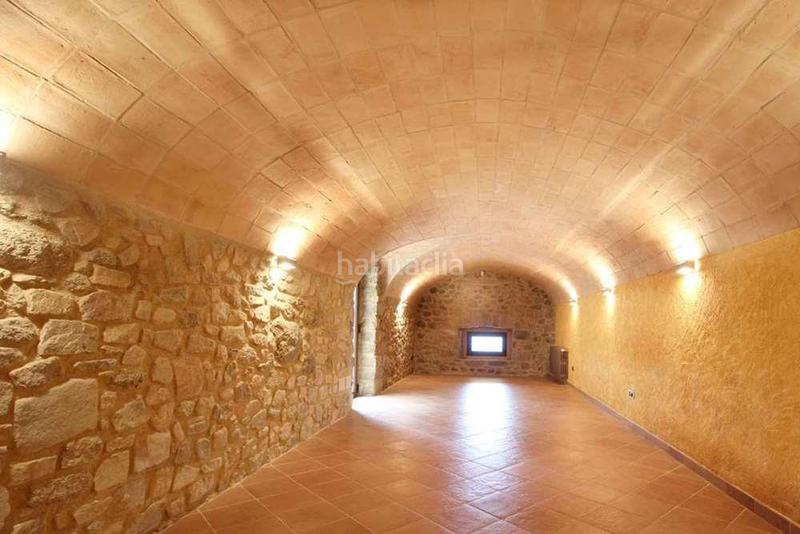 Foto a0e70099-95c1-4a6b-97bb-0800ab2ef377. Casa bifamiliare con parcheggio in Jonquera (La)