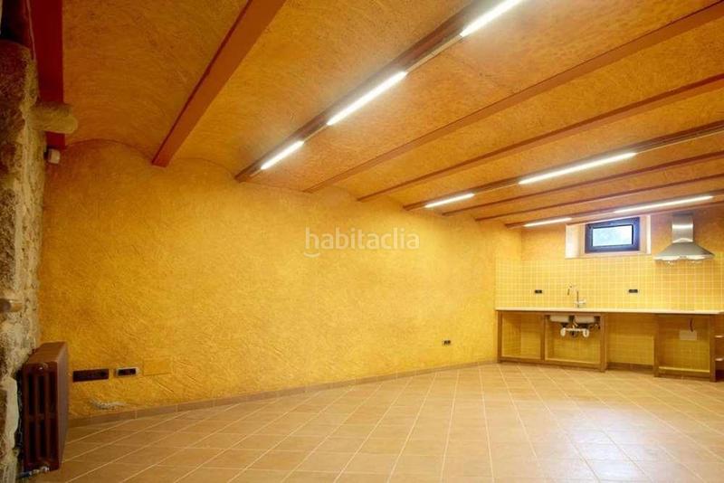 Foto dd68775a-f46f-43c1-803e-1b0f91b79007. Casa bifamiliare con parcheggio in Jonquera (La)
