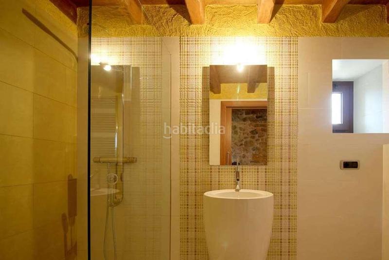 Foto 0150b809-3a72-4f7b-bf5a-2db1b3f83be1. Casa pareada en Jonquera (La)