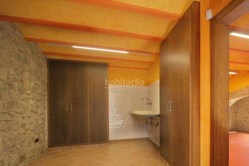 Foto 27050de1-1e7e-41df-bd40-543f7563422e. Casa pareada en Jonquera (La)