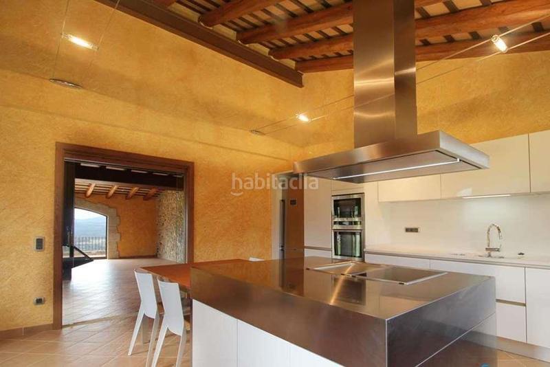 Foto 4ab4b5ab-bda8-4c64-8674-ef5ae3017384. Casa pareada en Jonquera (La)