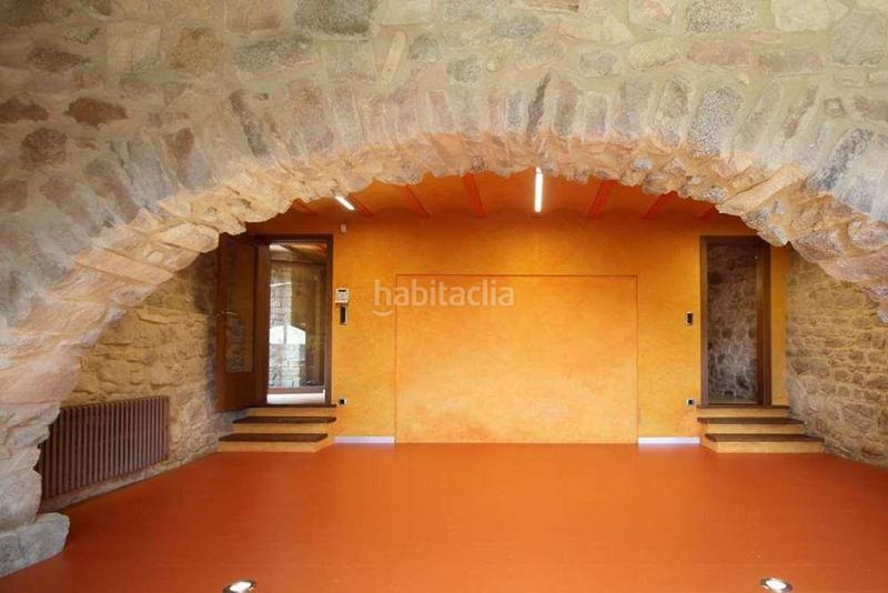 Foto c2fa7a8f-4f65-4938-8d40-aa991b02360c. Casa pareada en Jonquera (La)