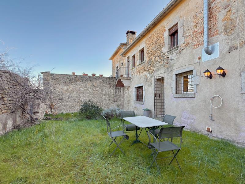 Foto 3cd638be-943a-4a13-9e89-1729bfa3ee31. Casa bifamiliare in Saus, Camallera i Llampaies