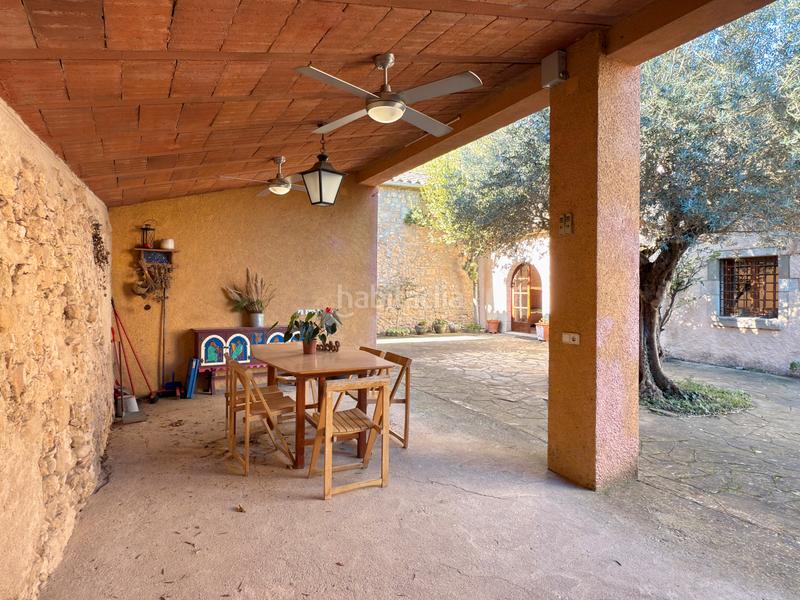 Foto 6ae53238-c8be-412e-b48a-f9a2b69b75ae. Casa bifamiliare in Saus, Camallera i Llampaies