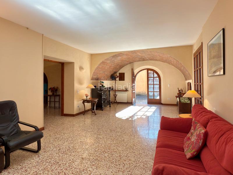 Foto 9c95cfb8-e633-4452-a537-c916782dfc3d. Casa bifamiliare in Saus, Camallera i Llampaies