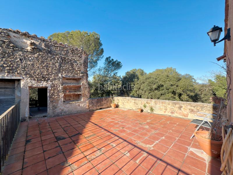 Foto bbd726ab-93a7-41e3-b237-e65df52a0f7a. Casa bifamiliare in Saus, Camallera i Llampaies