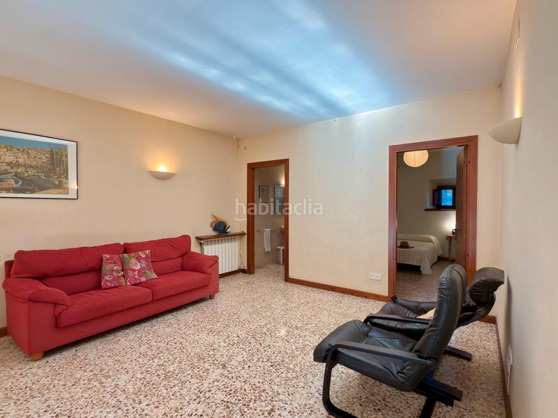 Foto e5e5fc4d-42d6-47b3-a92d-819c1ed501a8. Casa bifamiliare in Saus, Camallera i Llampaies