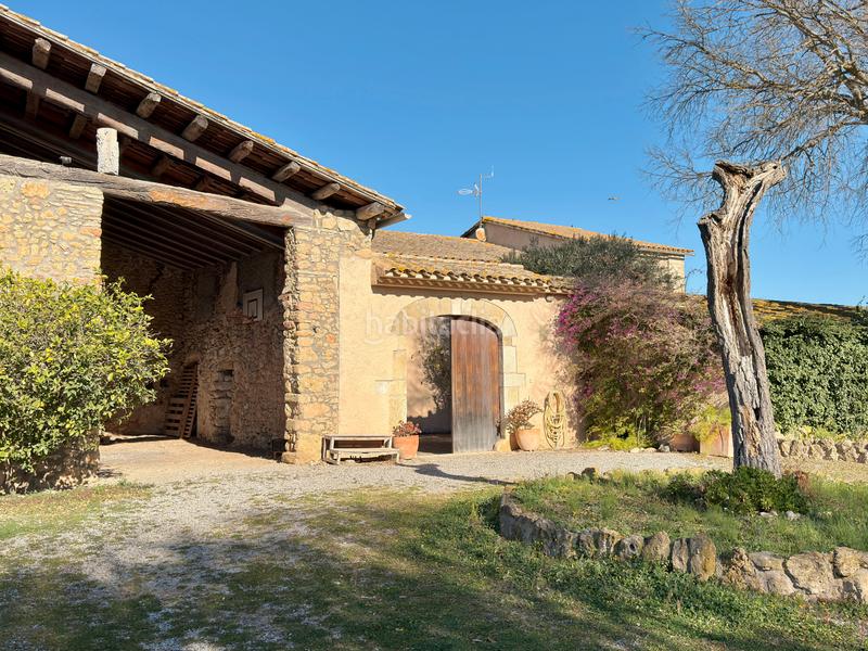 Foto f4f7c6e0-b2c6-4231-b1b1-59059c91aa75. Casa bifamiliare in Saus, Camallera i Llampaies