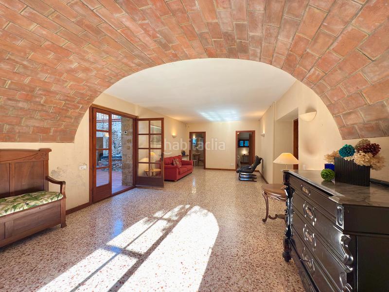 Foto ff65159e-3e2a-4881-833d-1d297fd1798a. Casa bifamiliare in Saus, Camallera i Llampaies