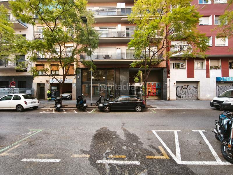 Foto 8ea0f8b6-b4e3-409c-9345-0e3644f685f9. Local comercial a La Sagrera Barcelona