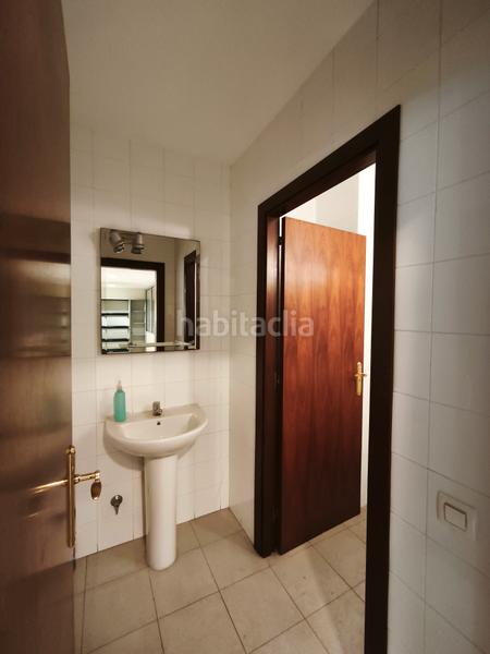 Foto 69616e9f-2f6a-4cf1-aa85-58da8839aa76. Locale commerciale in La Sagrera Barcelona