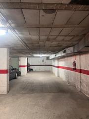 Aparcament cotxe  Frente pasaje morralla. Exclusiva opotunidad en badalona parking  trastero
