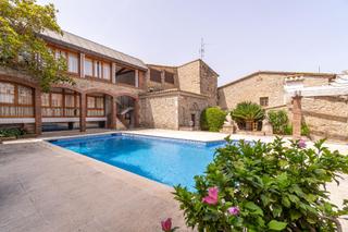 Casa  Carrer de serra bullones. Casa señorial en sant pere pescador