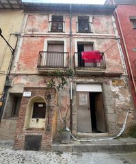 Doppelhaus  10 carrer del castell. Casa reforma completa en el centro