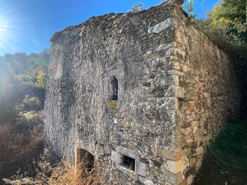 Foto 475d1cf5-e560-46d5-81f8-4240beba1a6f. Casa pareada masía en ruinas con anteproyecto realizado en Sant Julià de Ramis